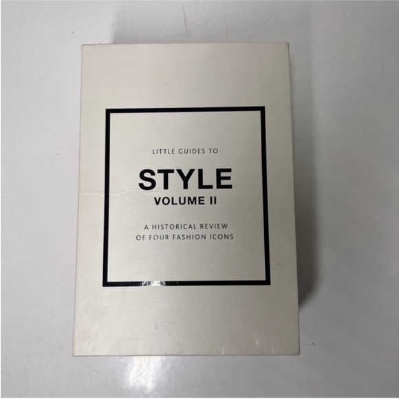 Yves Saint Laurent Fashion Book Collection - Blue, Red, Pink, Cream - Picture 3 of 3